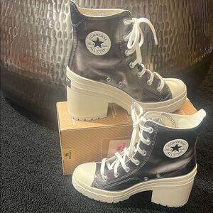 Converse Chuck 70 DeLuxe Gunmetal Silver HiTop Sneakers